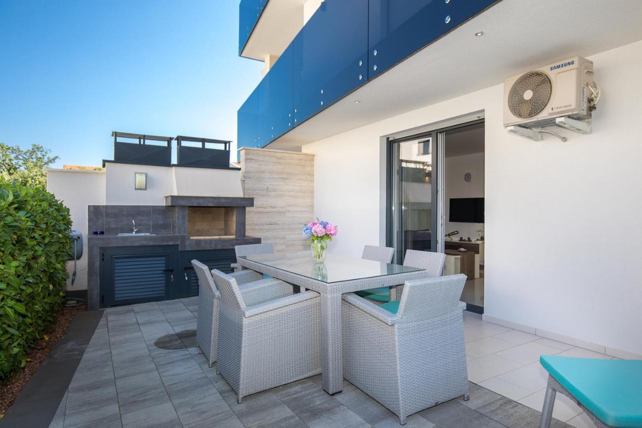 Orfeo Apartment คิร์ก ภายนอก รูปภาพ
