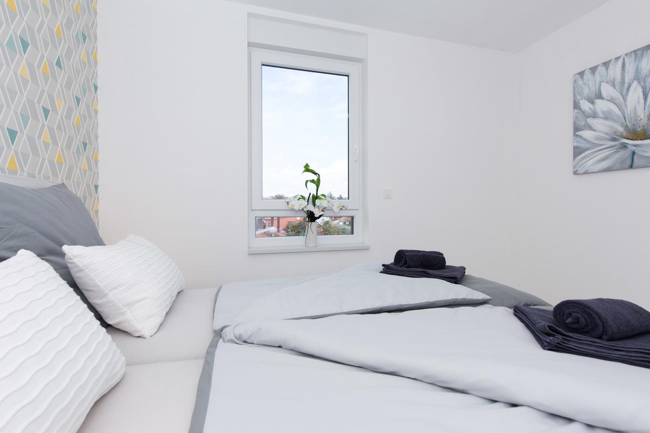 Orfeo Apartment คิร์ก ภายนอก รูปภาพ