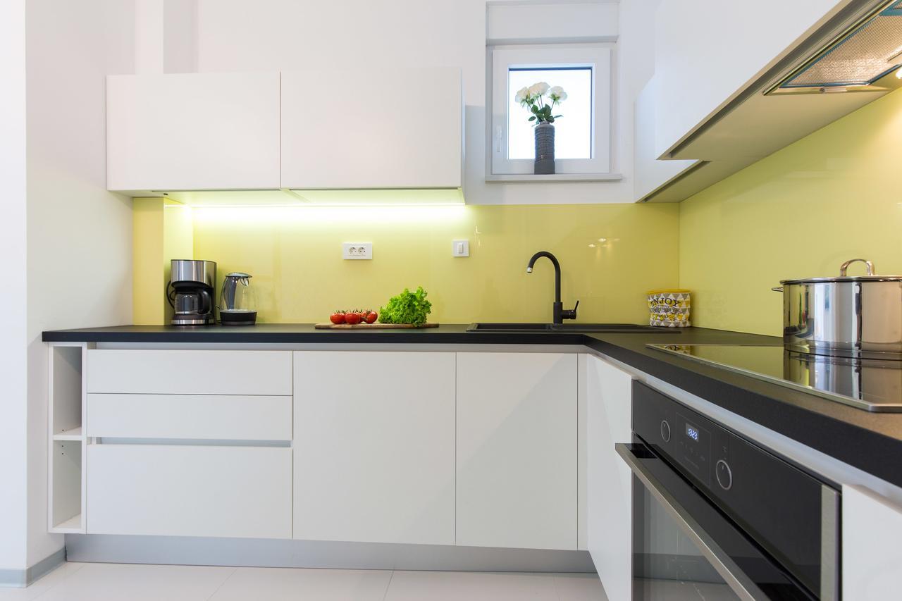 Orfeo Apartment คิร์ก ภายนอก รูปภาพ