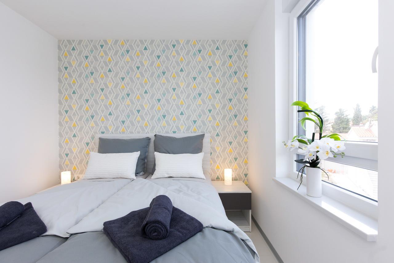 Orfeo Apartment คิร์ก ภายนอก รูปภาพ