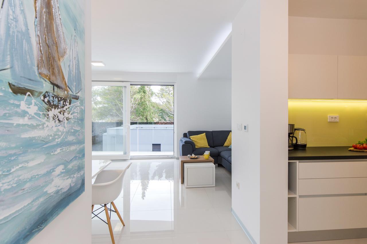 Orfeo Apartment คิร์ก ภายนอก รูปภาพ