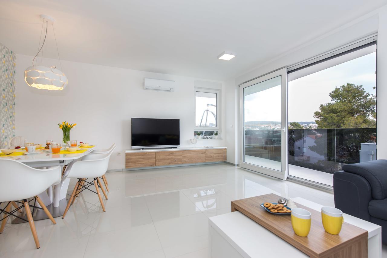 Orfeo Apartment คิร์ก ภายนอก รูปภาพ