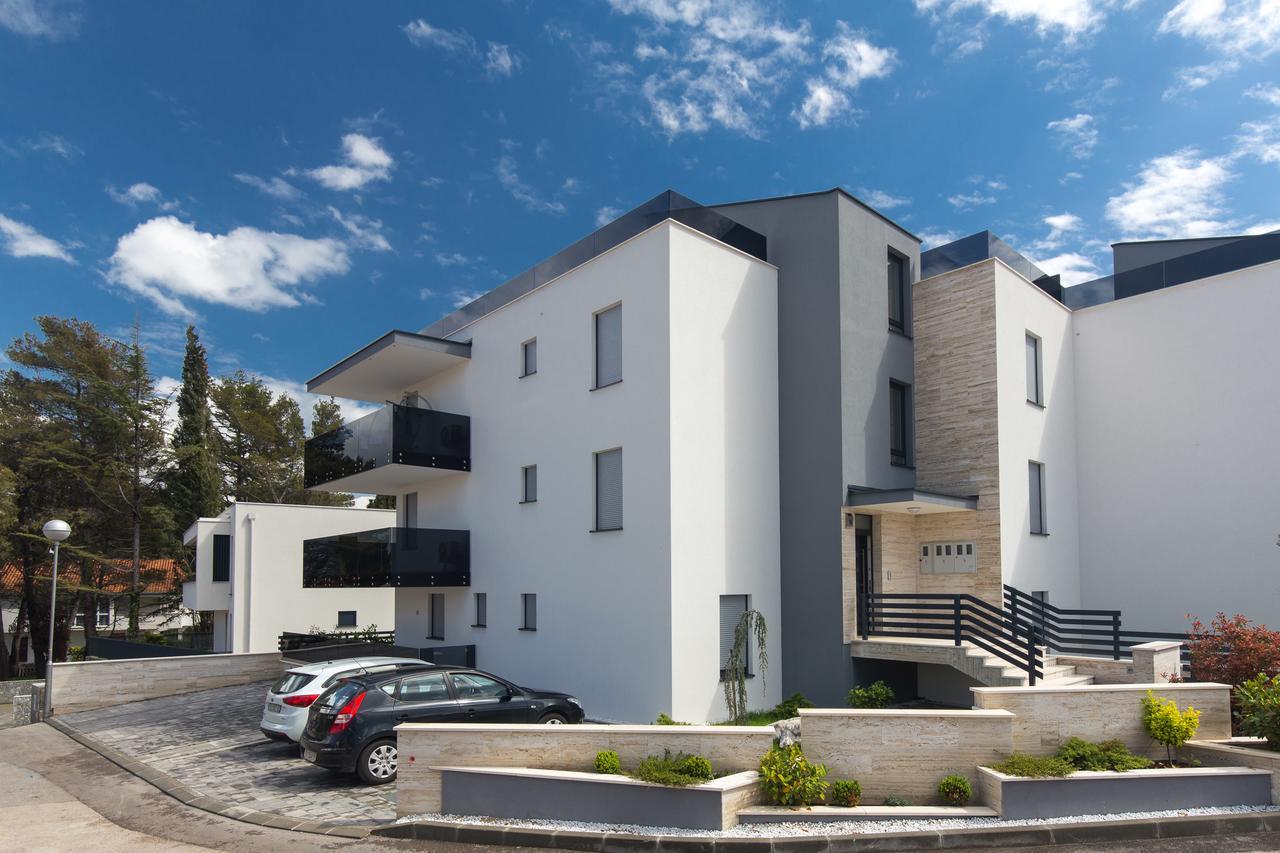 Orfeo Apartment คิร์ก ภายนอก รูปภาพ